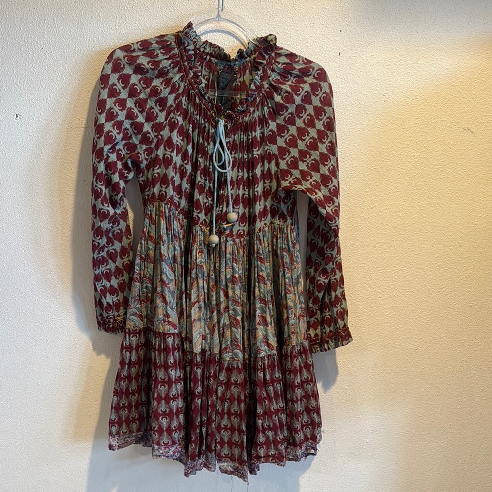Yvonne S Maroon Blue Feather Print twirling Boho Dress size M
